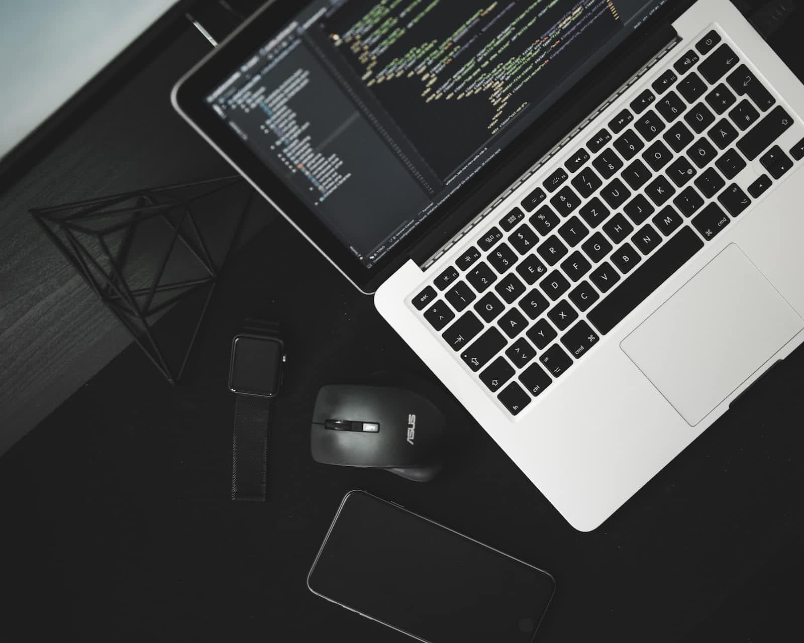 Tests unitaires sur un composant Angular utilisant @Input() et @Output()